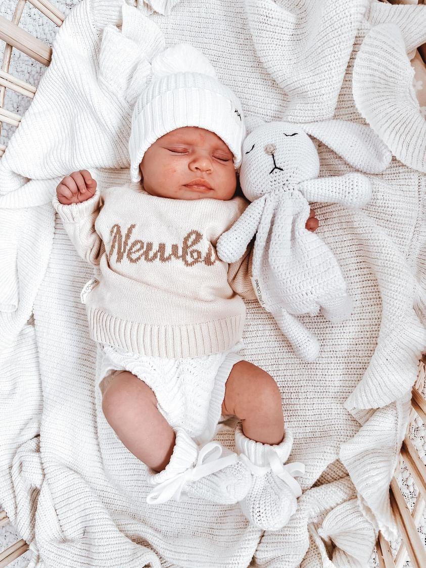 Ivory Knitwear & Bunny Bundle - 4 Pieces