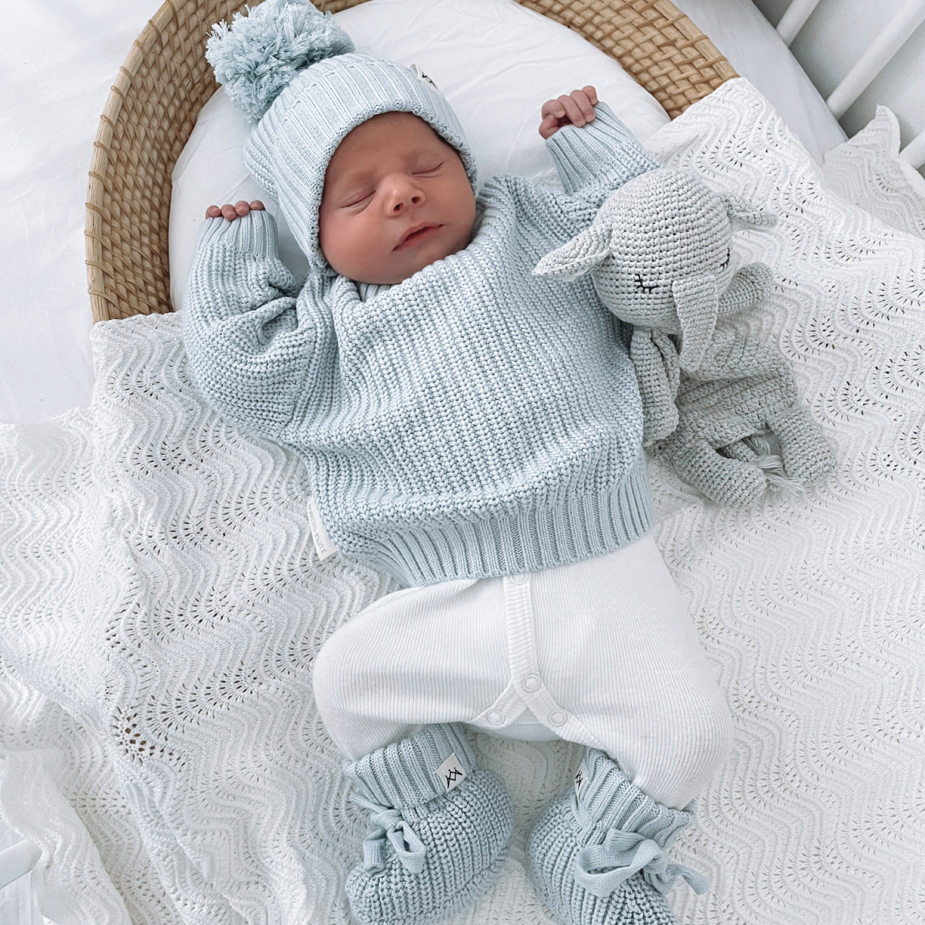 Cosy Cuddles Set - 5 pieces - 3 Little Crowns