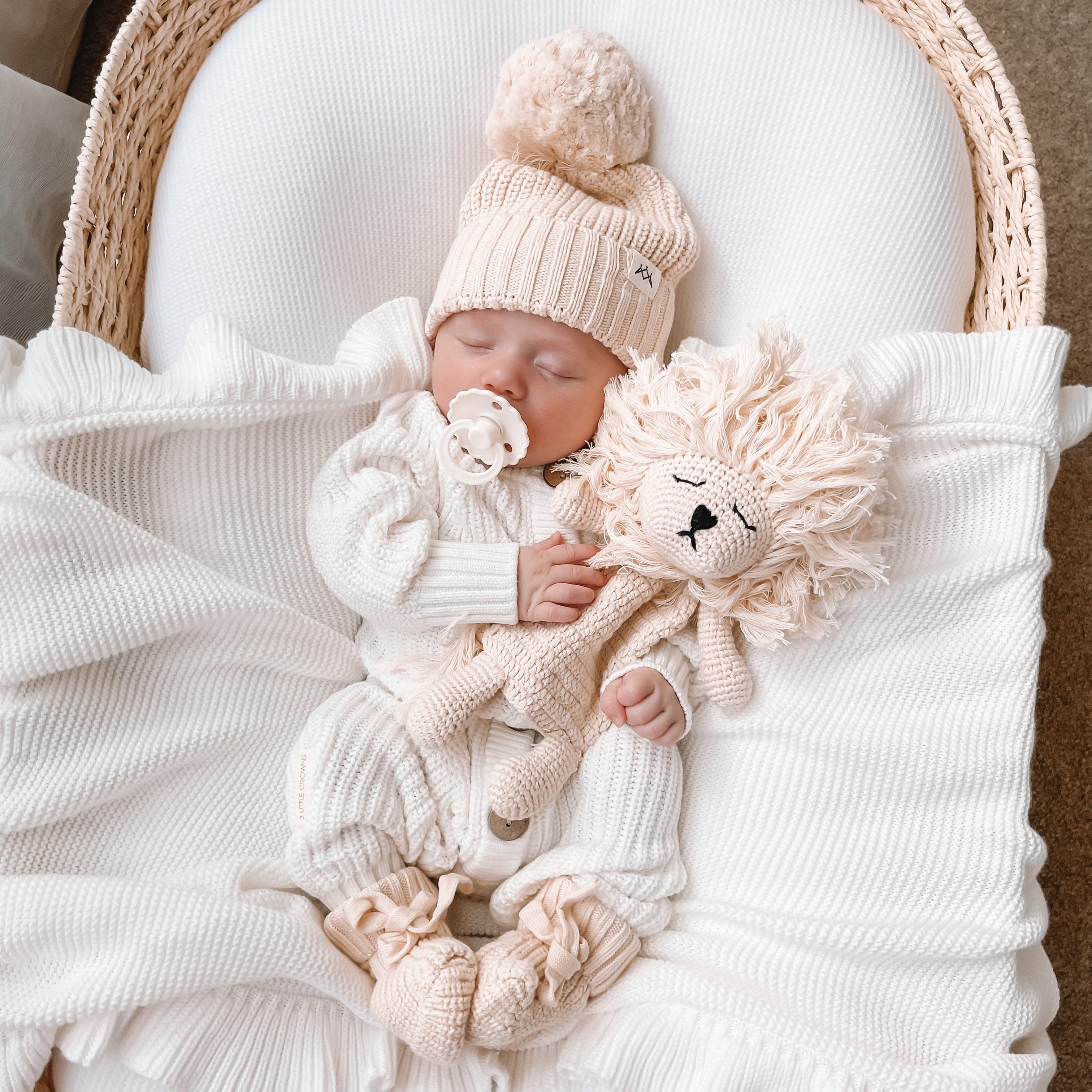 Buy Newborn Knitted Beanie in Oat | 3 Little Crowns