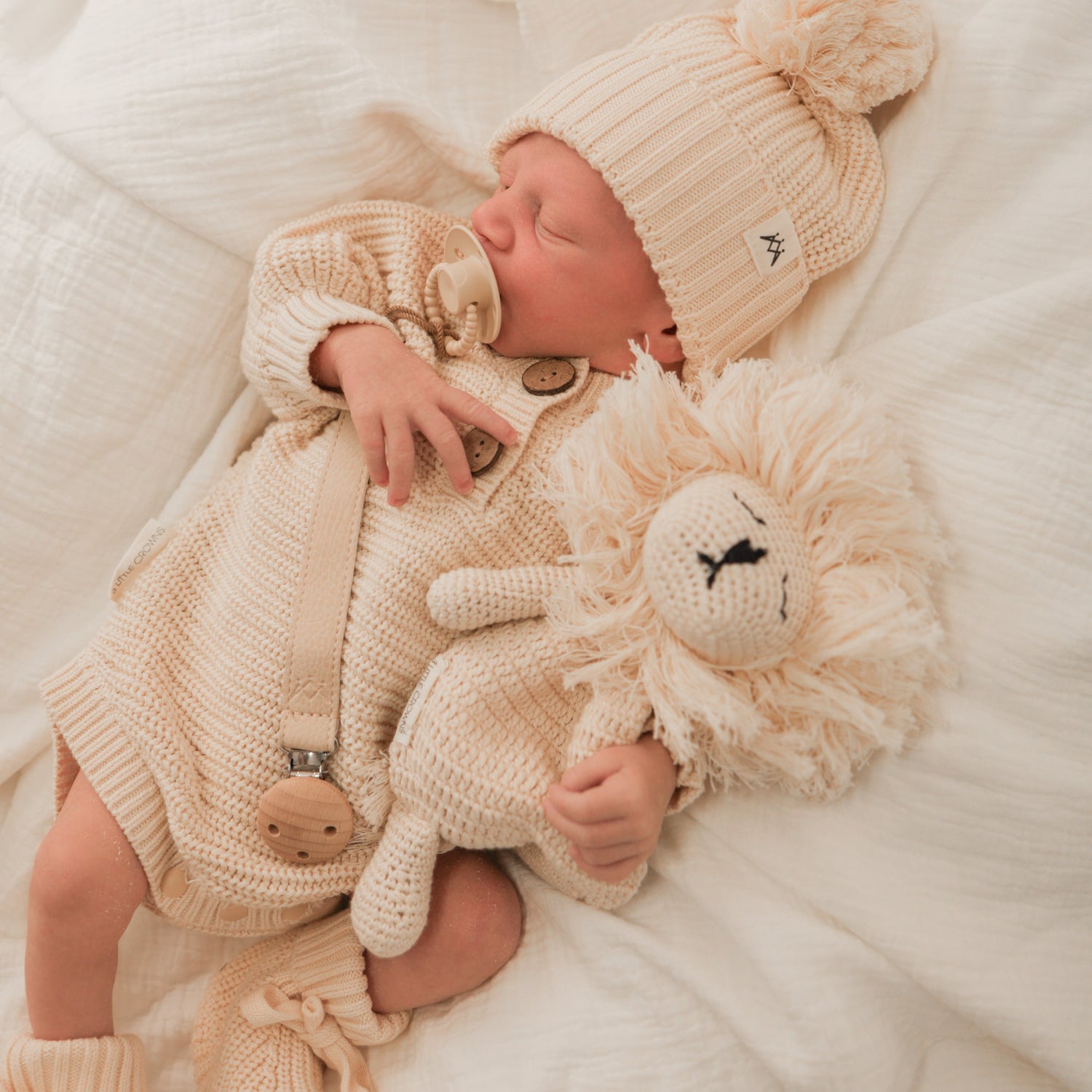 Oat Knitwear &amp; Lion Bundle