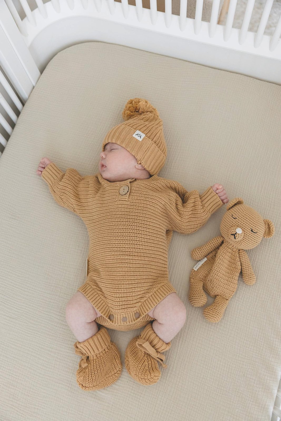 Cuddle Me Comforter - Bear - 3 Little Crowns